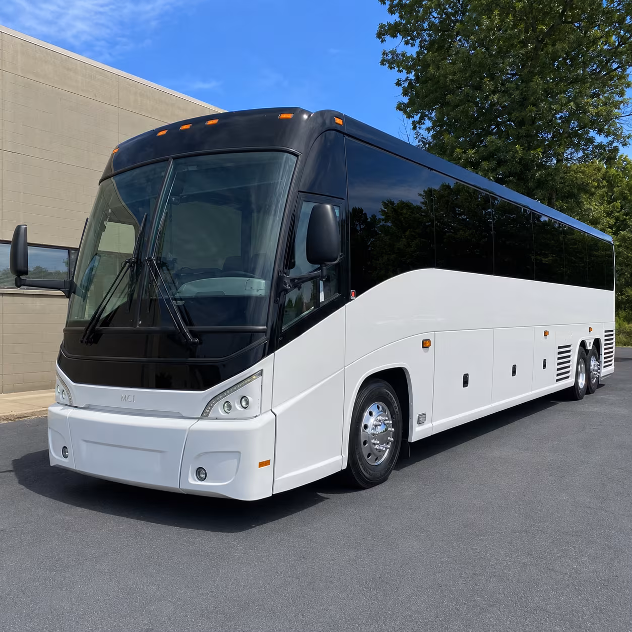 corporate shuttles between lawrence and kansas city for meetings conferences and events